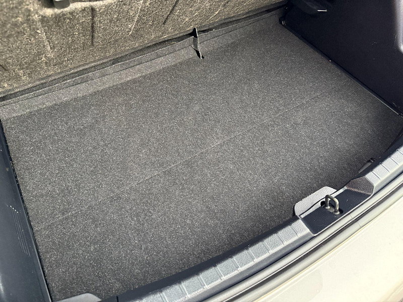 Toyota Vitz 1.5 HYBRID ELECTRIC 5dr 0dr 2017