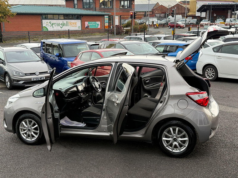 Toyota Vitz 1.5 HYBRID ELECTRIC 5dr 0dr 2017