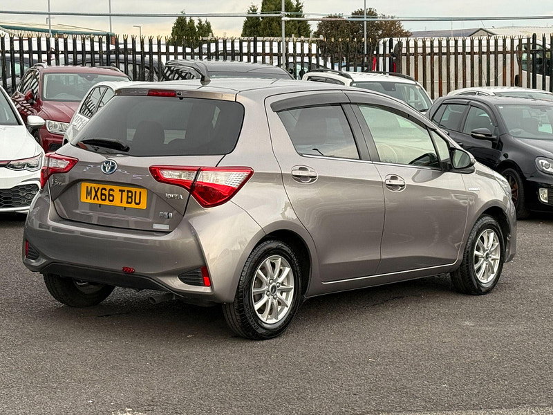 Toyota Vitz 1.5 HYBRID ELECTRIC 5dr 0dr 2017