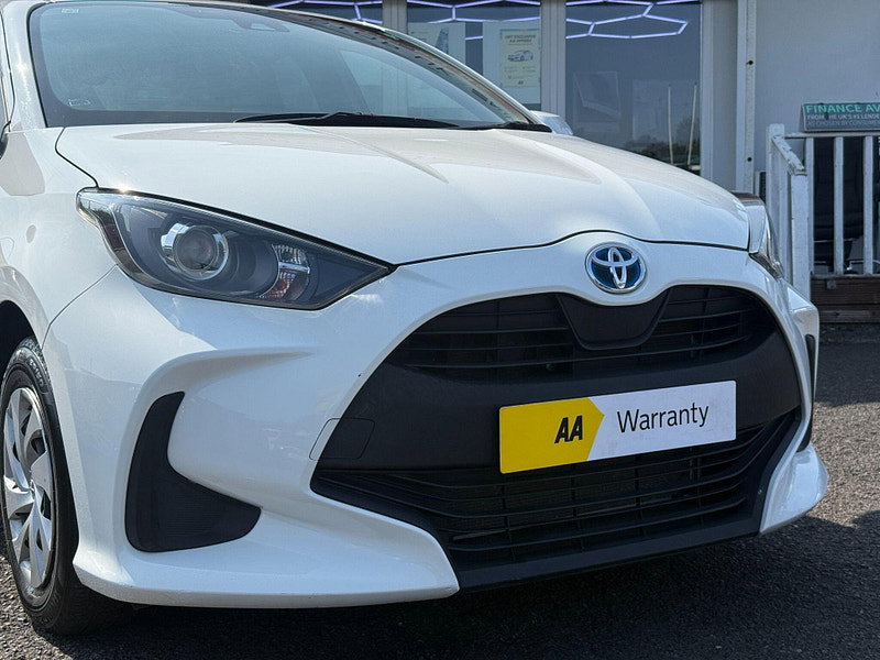 Toyota Yaris 1.5 VVT-h Design E-CVT Euro 6 (s/s) 5dr 5dr Automatic 2021