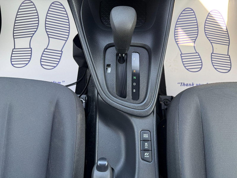 Toyota Yaris 1.5 VVT-h Design E-CVT Euro 6 (s/s) 5dr 5dr Automatic 2021
