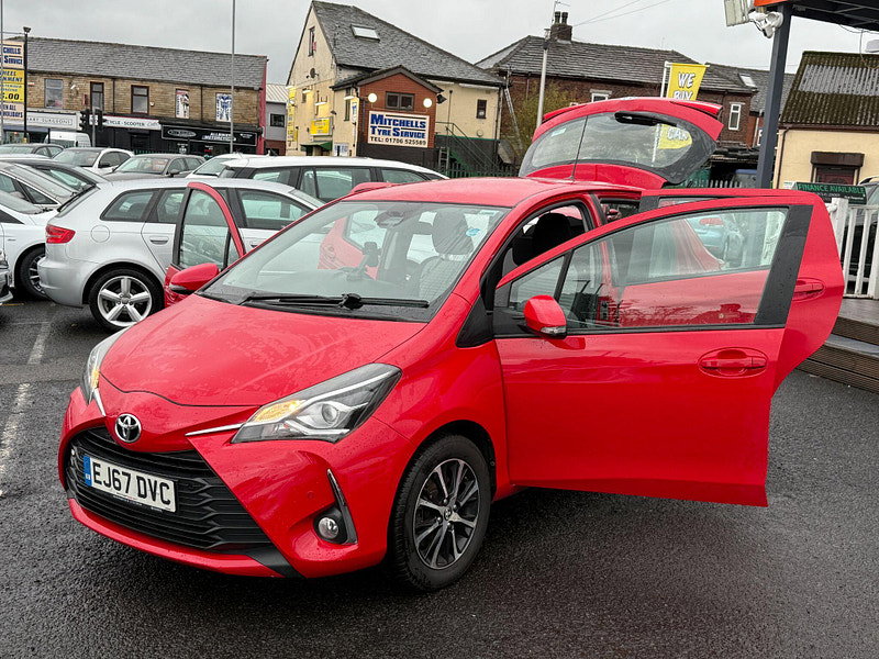 Toyota Yaris 1.5 VVT-i Icon Tech Euro 6 5dr 5dr Manual 2018