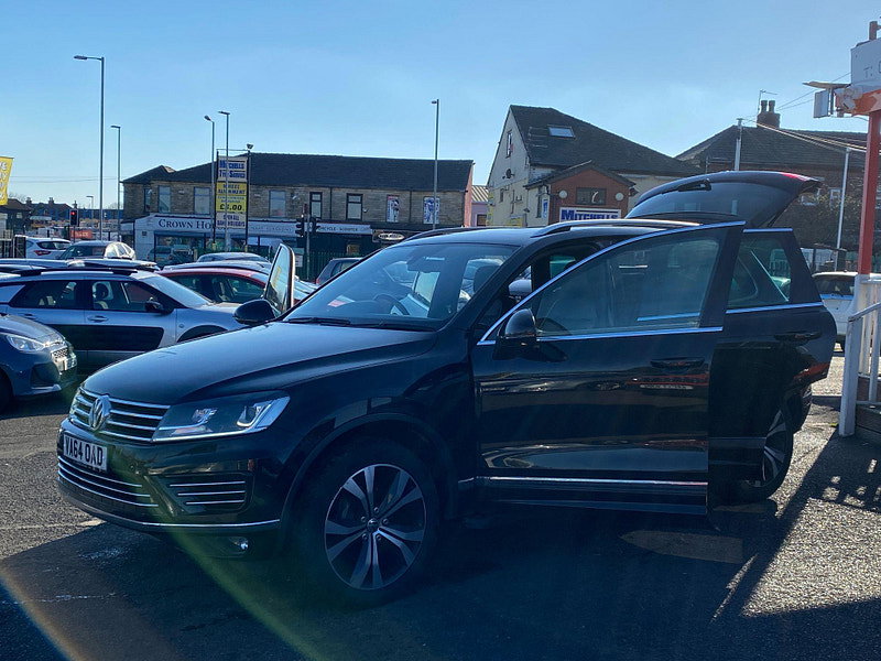 Volkswagen Touareg 3.0 TDI V6 BlueMotion Tech R-Line Tiptronic 4WD Euro 6 (s/s) 5dr 5dr Automatic 2015