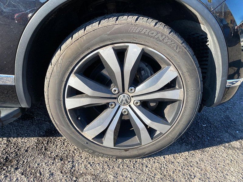 Volkswagen Touareg 3.0 TDI V6 BlueMotion Tech R-Line Tiptronic 4WD Euro 6 (s/s) 5dr 5dr Automatic 2015
