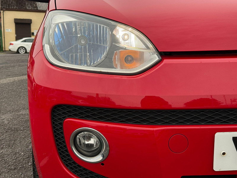 Volkswagen up! 1.0 Move up! Euro 6 3dr 3dr Manual 2015