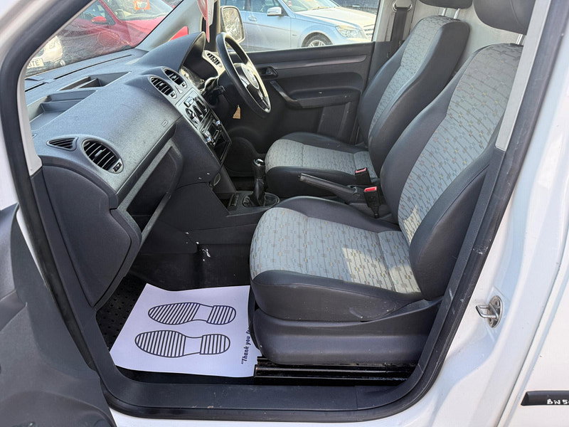 Volkswagen Caddy 1.6 TDI BlueMotion Tech C20 Startline L1 H1 4dr 4dr Manual 2013