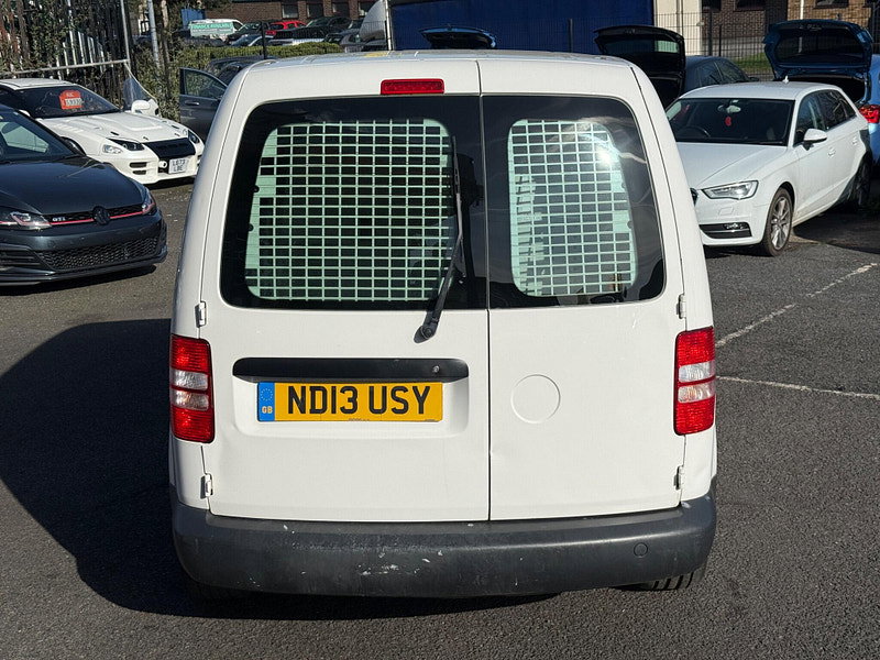 Volkswagen Caddy 1.6 TDI BlueMotion Tech C20 Startline L1 H1 4dr 4dr Manual 2013