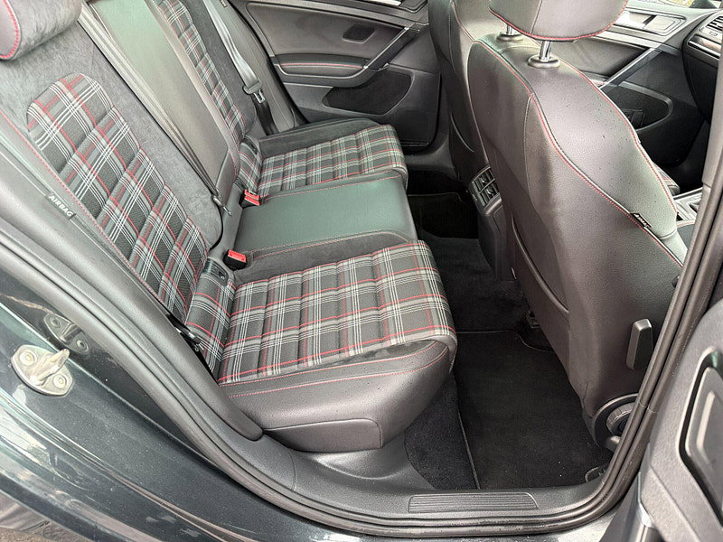 Volkswagen Golf 2.0 TSI BlueMotion Tech GTI DSG Euro 6 (s/s) 5dr 5dr Automatic 2014