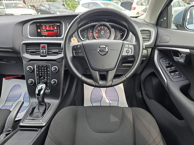 Volvo V40 1.5 T3 Momentum Nav Plus Auto Euro 6 (s/s) 5dr 5dr Automatic 2017