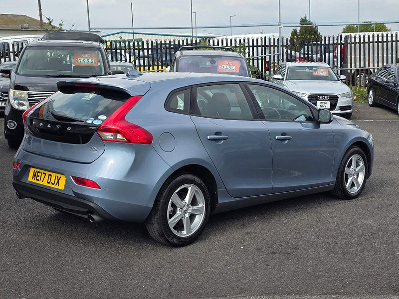 Volvo V40 1.5 T3 Momentum Nav Plus Auto Euro 6 (s/s) 5dr 5dr Automatic 2017