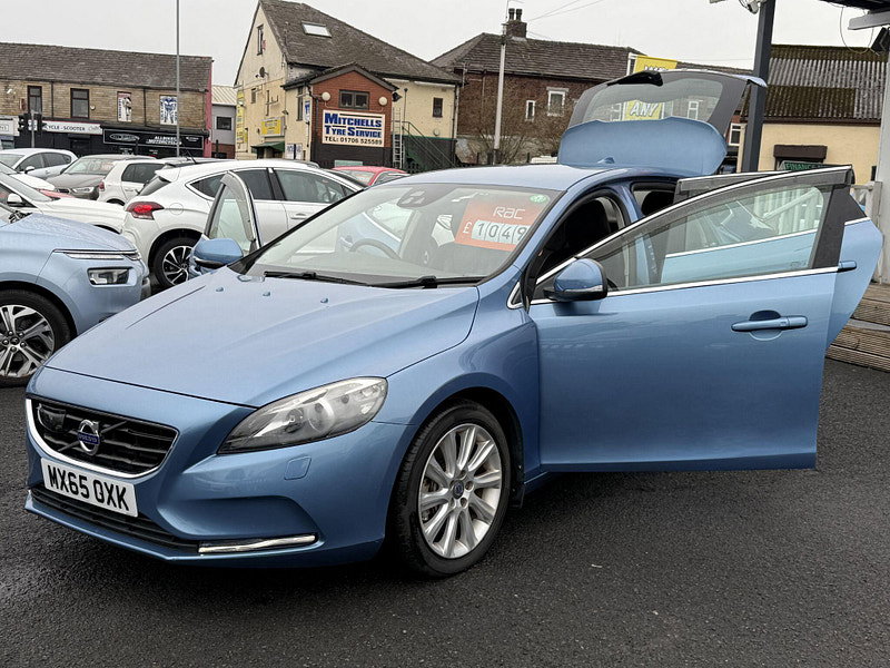 Volvo V40 1.5 T3 SE Auto Euro 6 (s/s) 5dr 5dr Automatic 2015