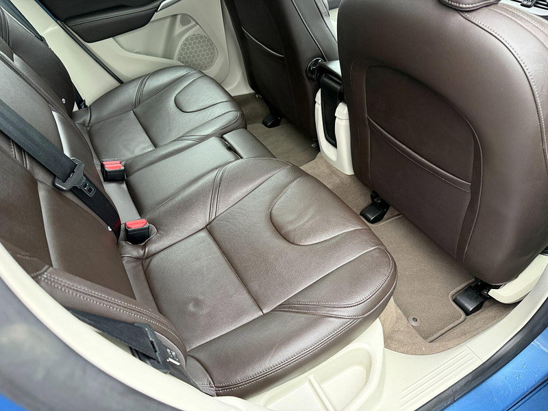Volvo V40 1.5 T3 SE Auto Euro 6 (s/s) 5dr 5dr Automatic 2015
