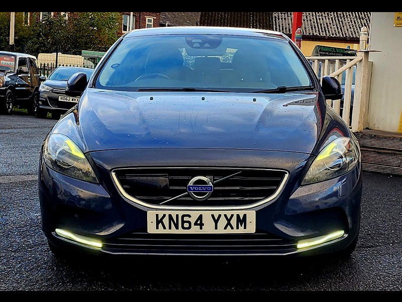 Volvo V40 1.6 D2 SE Lux Hatchback 5dr Diesel Powershift Euro 5 (s/s) (115 ps) 5dr Automatic 2014