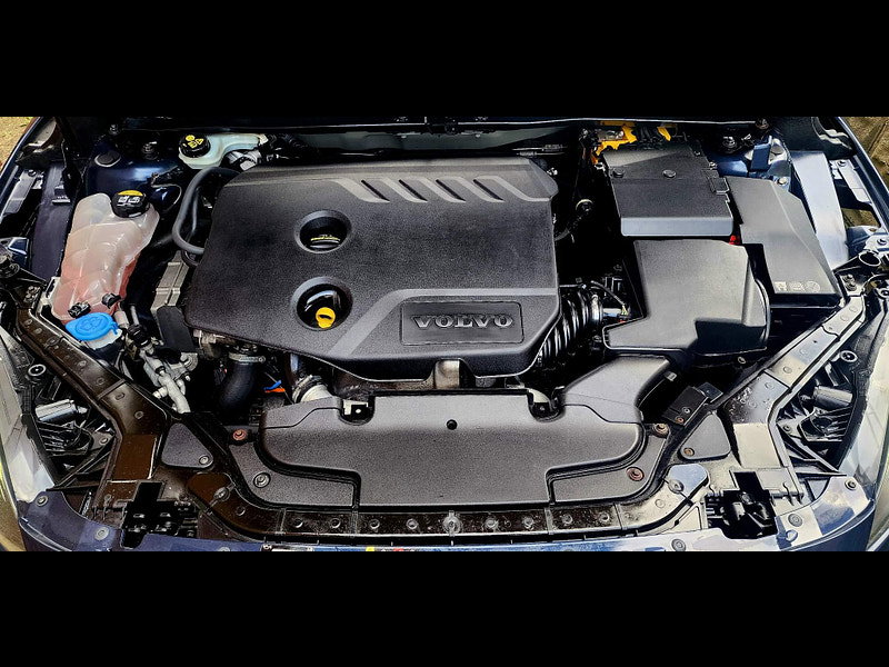 Volvo V40 1.6 D2 SE Lux Hatchback 5dr Diesel Powershift Euro 5 (s/s) (115 ps) 5dr Automatic 2014