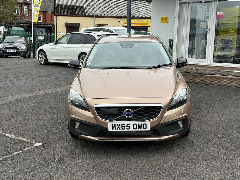 Volvo V40 Cross Country 2.0 T5 Lux Nav Auto AWD Euro 6 (s/s) 5dr 5dr Automatic 2015