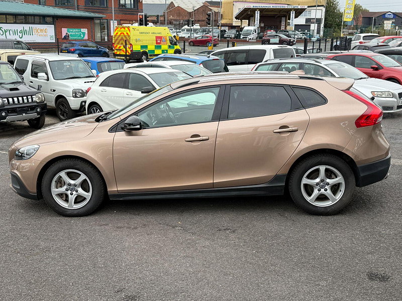Volvo V40 Cross Country 2.0 T5 Lux Nav Auto AWD Euro 6 (s/s) 5dr 5dr Automatic 2015