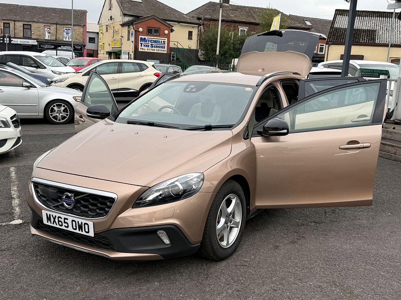 Volvo V40 Cross Country 2.0 T5 Lux Nav Auto AWD Euro 6 (s/s) 5dr 5dr Automatic 2015