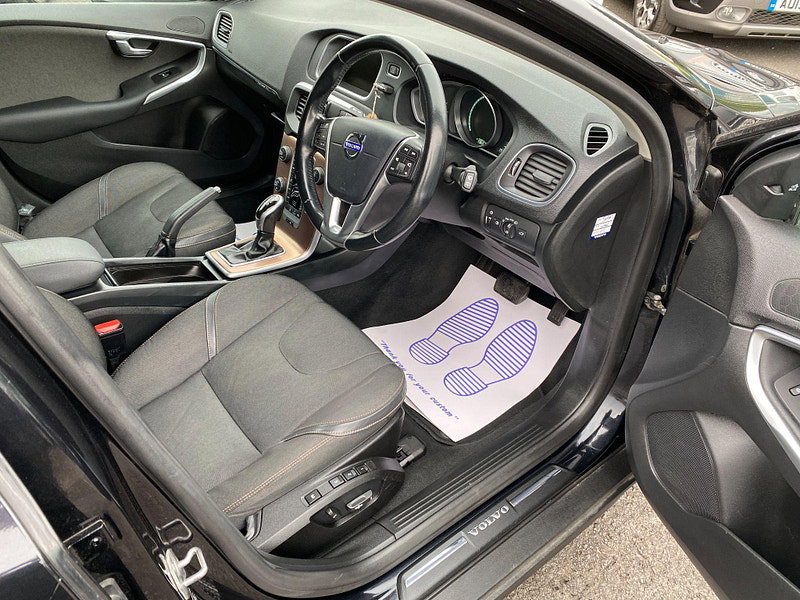 Volvo V40 Cross Country 2.0 T5 Lux Nav Geartronic AWD Euro 6 (s/s) 5dr 5dr Automatic 2014