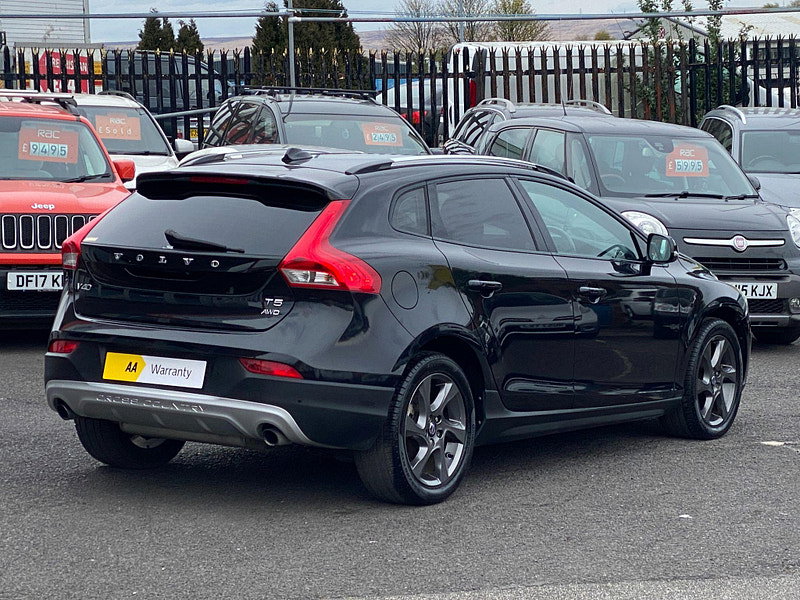 Volvo V40 Cross Country 2.0 T5 Lux Nav Geartronic AWD Euro 6 (s/s) 5dr 5dr Automatic 2014