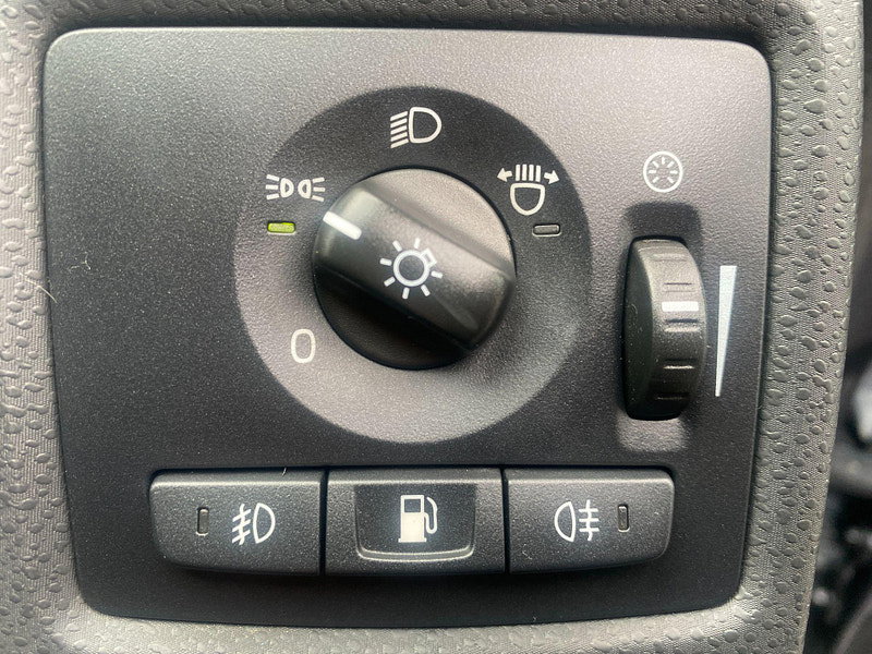 Volvo V50 1.6D DRIVe SE Lux Euro 4 (s/s) 5dr 5dr Manual 2010