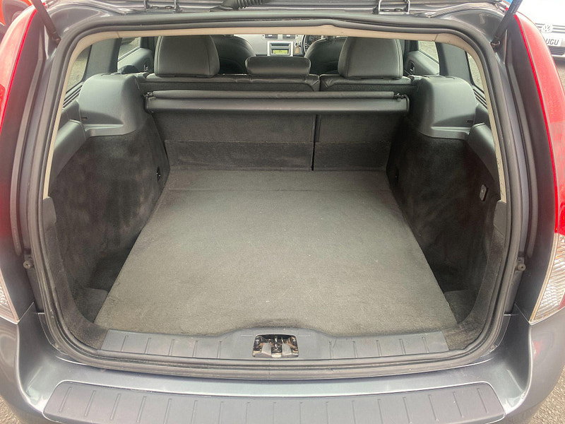 Volvo V50 1.6D DRIVe SE Lux Euro 4 (s/s) 5dr 5dr Manual 2010