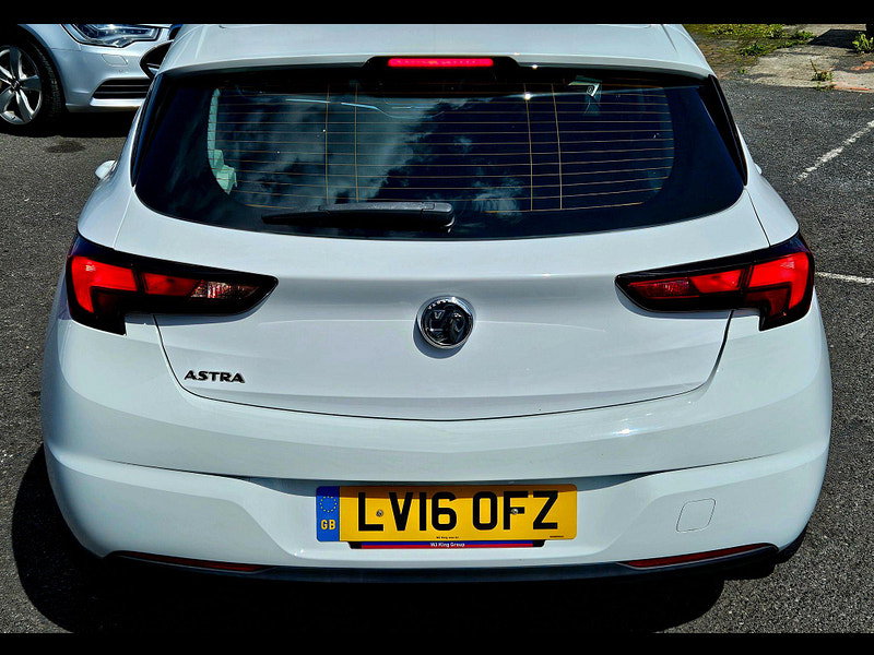 Vauxhall Astra 1.4i Design Euro 6 5dr 5dr Manual 2016