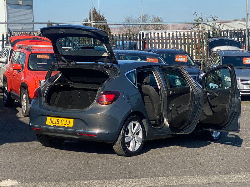Vauxhall Astra 1.4i SRi Euro 6 5dr 5dr Manual 2015