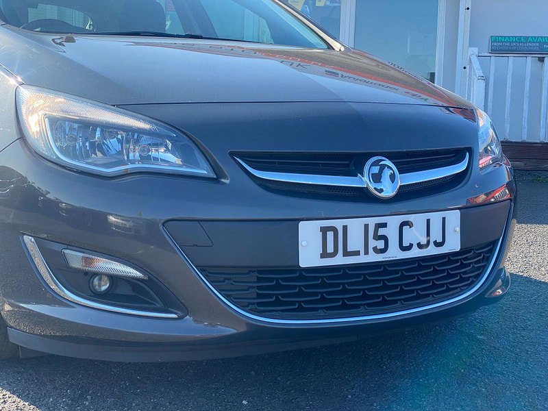 Vauxhall Astra 1.4i SRi Euro 6 5dr 5dr Manual 2015
