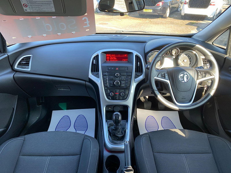 Vauxhall Astra 1.4i SRi Euro 6 5dr 5dr Manual 2015