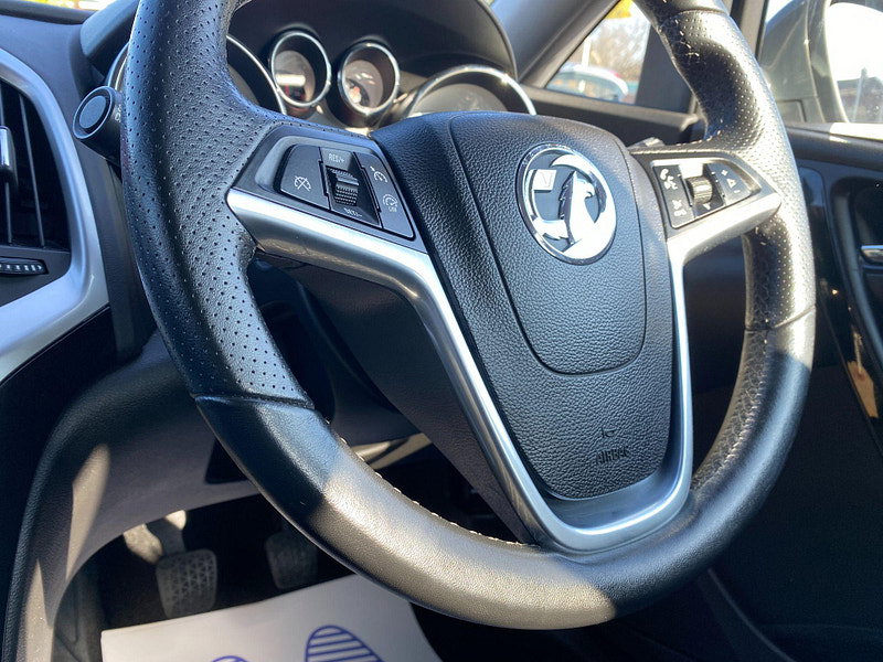 Vauxhall Astra 1.4i SRi Euro 6 5dr 5dr Manual 2015