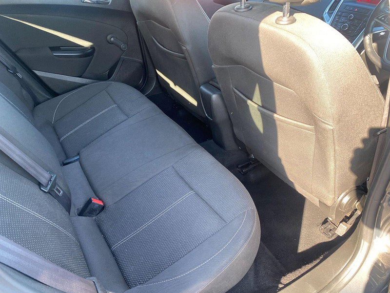 Vauxhall Astra 1.4i SRi Euro 6 5dr 5dr Manual 2015
