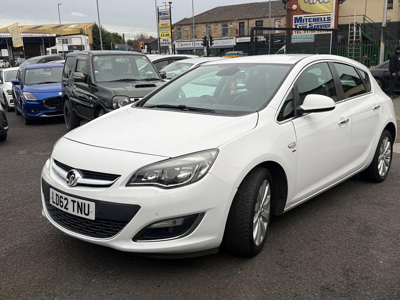 Vauxhall Astra 1.6 16v Elite Auto Euro 5 5dr 5dr Automatic 2012