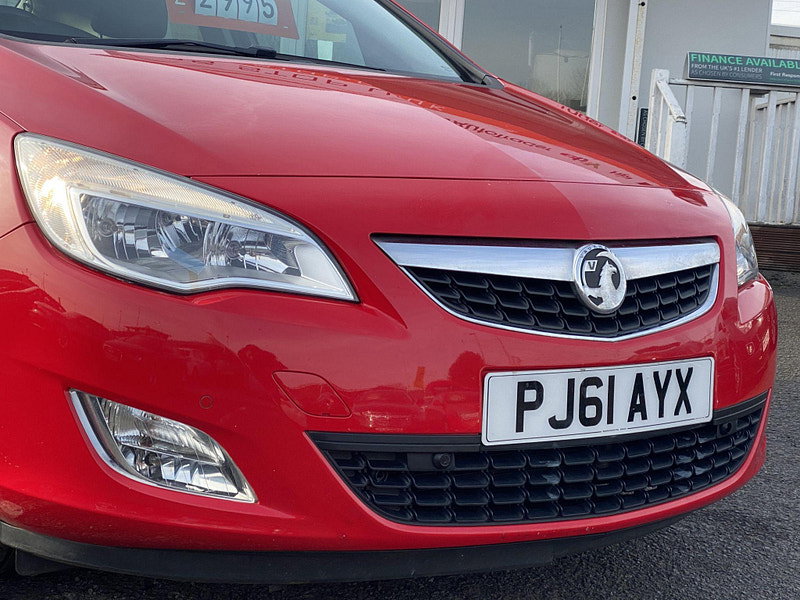 Vauxhall Astra 1.6 16v Elite Euro 5 5dr 5dr Manual 2012