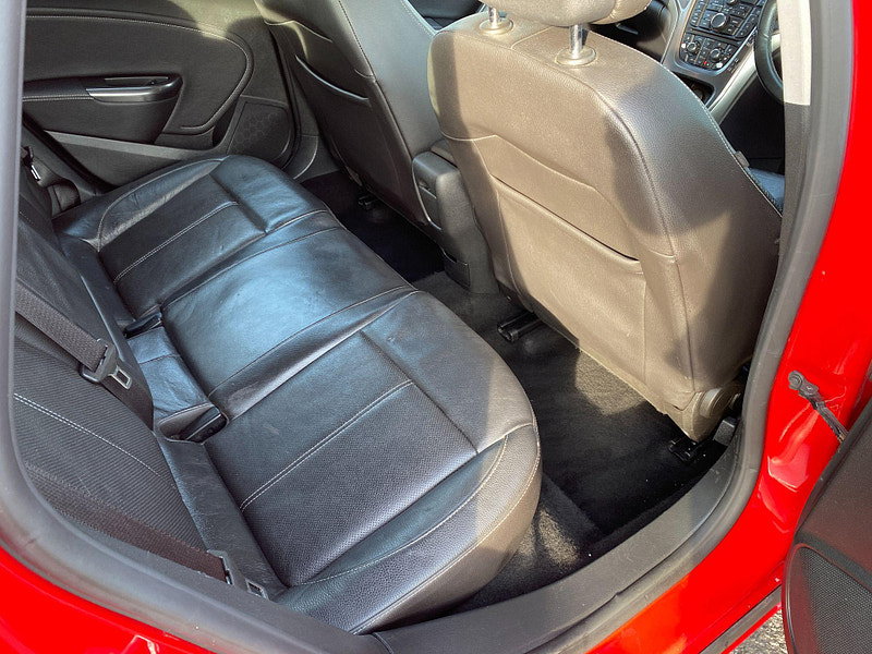 Vauxhall Astra 1.6 16v Elite Euro 5 5dr 5dr Manual 2012