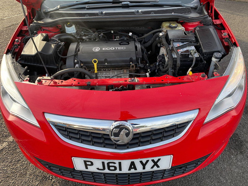 Vauxhall Astra 1.6 16v Elite Euro 5 5dr 5dr Manual 2012