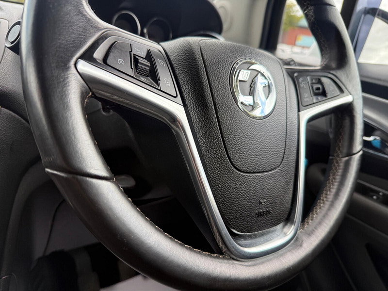 Vauxhall Mokka 1.4T Tech Line 2WD Euro 5 (s/s) 5dr 5dr Manual 2015