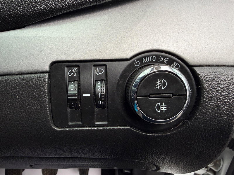Vauxhall Mokka 1.4T Tech Line 2WD Euro 5 (s/s) 5dr 5dr Manual 2015