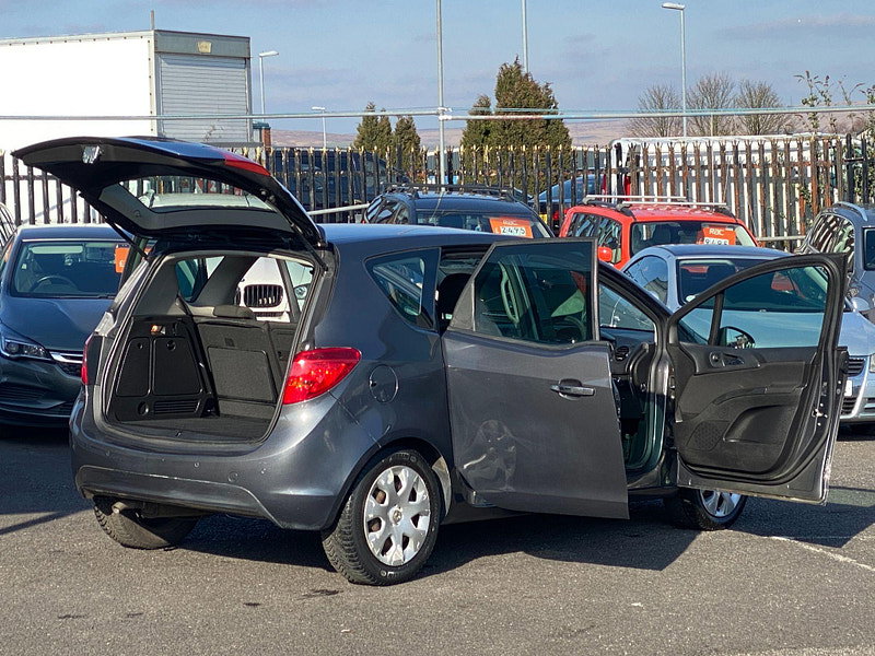 Vauxhall Meriva 1.4 16V Exclusiv Euro 5 5dr (Non AC) 5dr Manual 2011