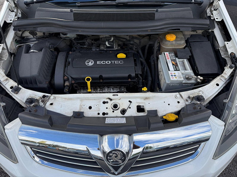 Vauxhall Zafira 1.6 16V Exclusiv Euro 5 5dr 5dr Manual 2012