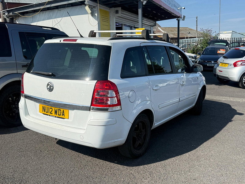 Vauxhall Zafira 1.6 16V Exclusiv Euro 5 5dr 5dr Manual 2012