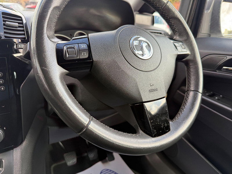 Vauxhall Zafira 1.6 16V Exclusiv Euro 5 5dr 5dr Manual 2012