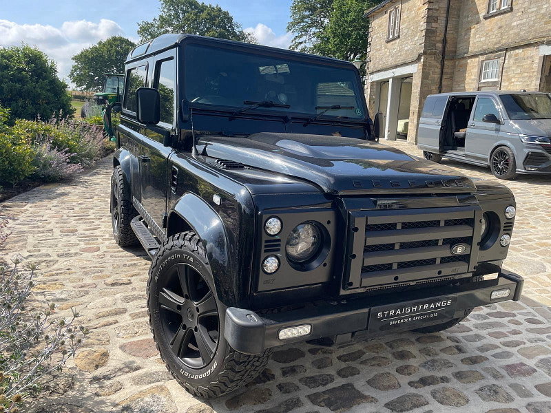 Land Rover Defender 90