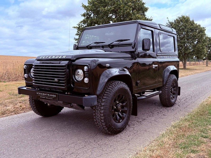 Land Rover Defender 90
