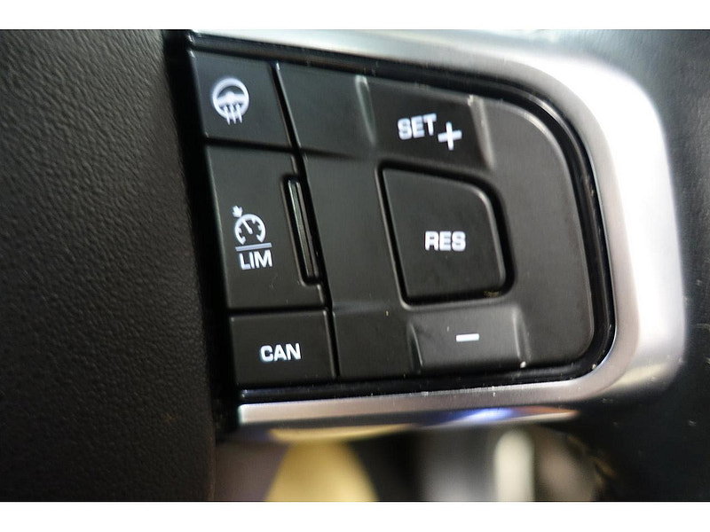 Land Rover Discovery Sport 2.0 TD4 HSE Luxury SUV 5dr Diesel Auto 4WD Euro 6 (s/s) (180 ps) 5dr Automatic 2026
