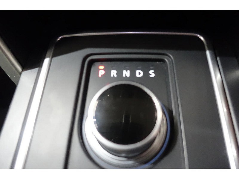 Land Rover Discovery Sport 2.0 TD4 HSE Luxury SUV 5dr Diesel Auto 4WD Euro 6 (s/s) (180 ps) 5dr Automatic 2026