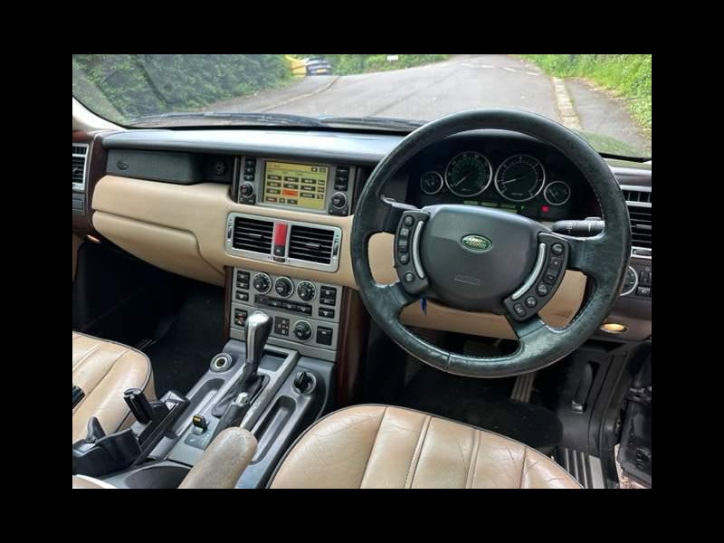 Land Rover Range Rover 3.0 Td6 Vogue Auto 4WD 5dr 5dr Automatic 2026