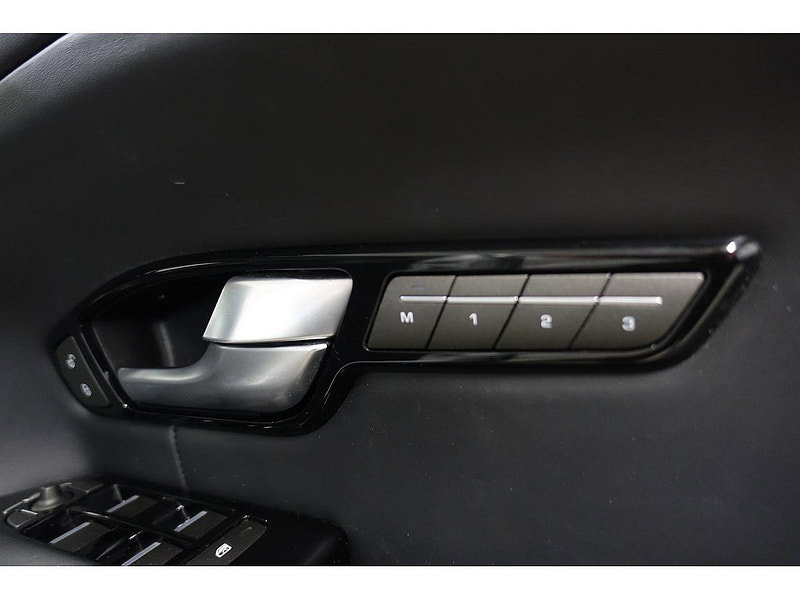 Land Rover Range Rover Evoque 2.0 TD4 Autobiography SUV 5dr Diesel Auto 4WD Euro 6 (s/s) (180 ps) 5dr Automatic 2026