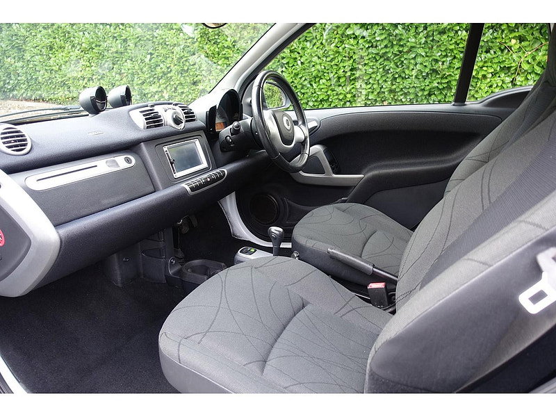 Smart ForTwo 1.0 MHD Passion Coupe 2dr Petrol SoftTouch Euro 5 (s/s) (71 bhp) 2dr Automatic 2026