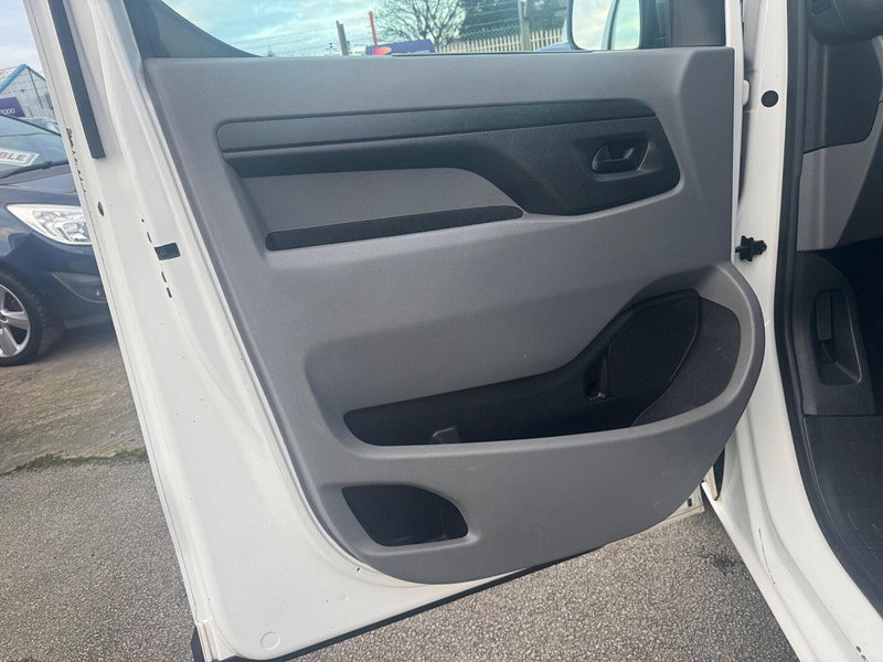 Citroen Dispatch 1.6 BlueHDi 1000 Enterprise M FWD 2 Euro 6 (s/s) 6dr 6dr Manual 2026