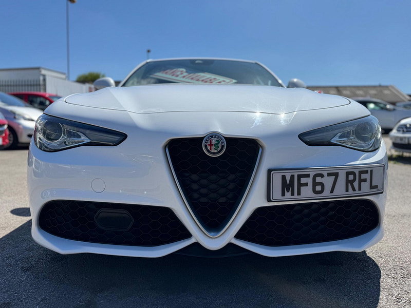Alfa Romeo Giulia 2.2 TD Speciale Auto Euro 6 (s/s) 4dr 4dr Automatic 2026